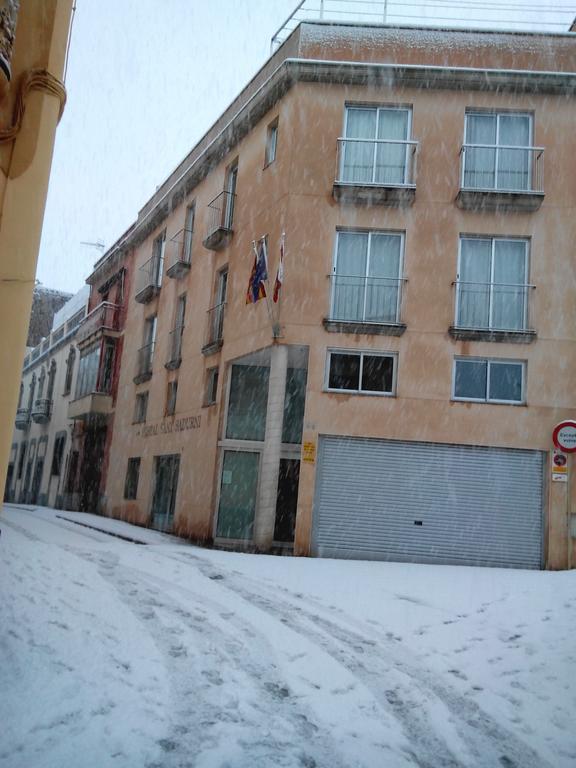 Hostal Sant Sadurni Sant Sadurní dʼAnoia Buitenkant foto