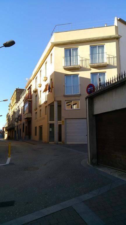 Hostal Sant Sadurni Sant Sadurní dʼAnoia Buitenkant foto