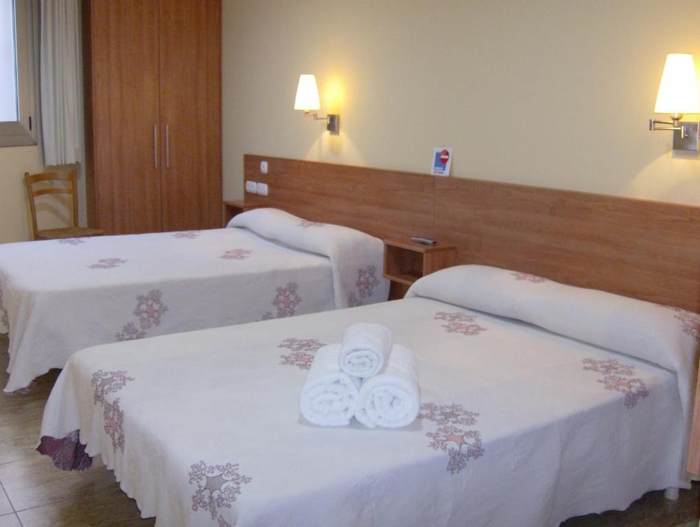 Hostal Sant Sadurni Sant Sadurní dʼAnoia Kamer foto
